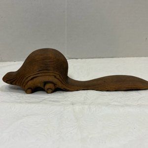 VTG Hand Carved Cedar Wood Long Tailed Beaver/Animal By D.A. Hayward Ont. 9.25"